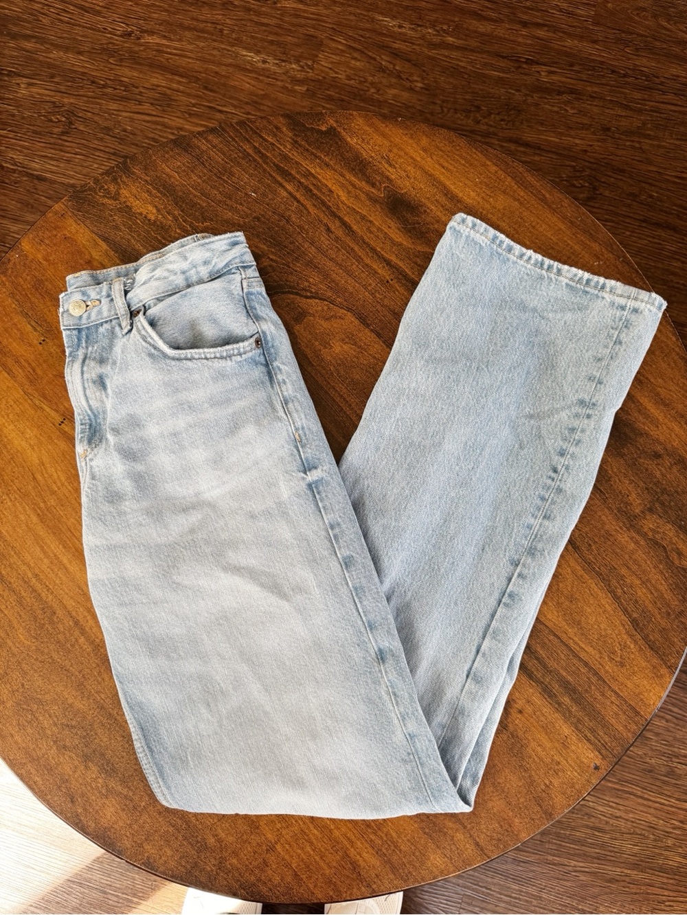 Zara Light Blue Straight-Leg Women’s Jeans
